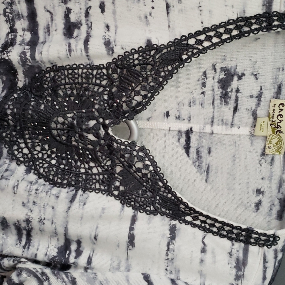 Blouse - Picture 2 of 2